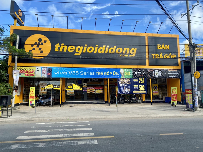 Siêu thị điện máy xanh tại Thế giới di động Khu phố 2, Xã Ba Tri, Tỉnh Vĩnh Long, Việt Nam